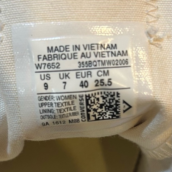 Converse All Star Chuck Taylor White Canvas. Size Women 9 - Picture 4 of 6